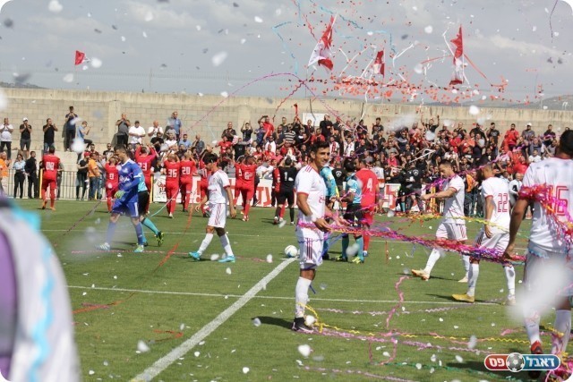 אווירה מחשמלת (דאפר מחאמיד)